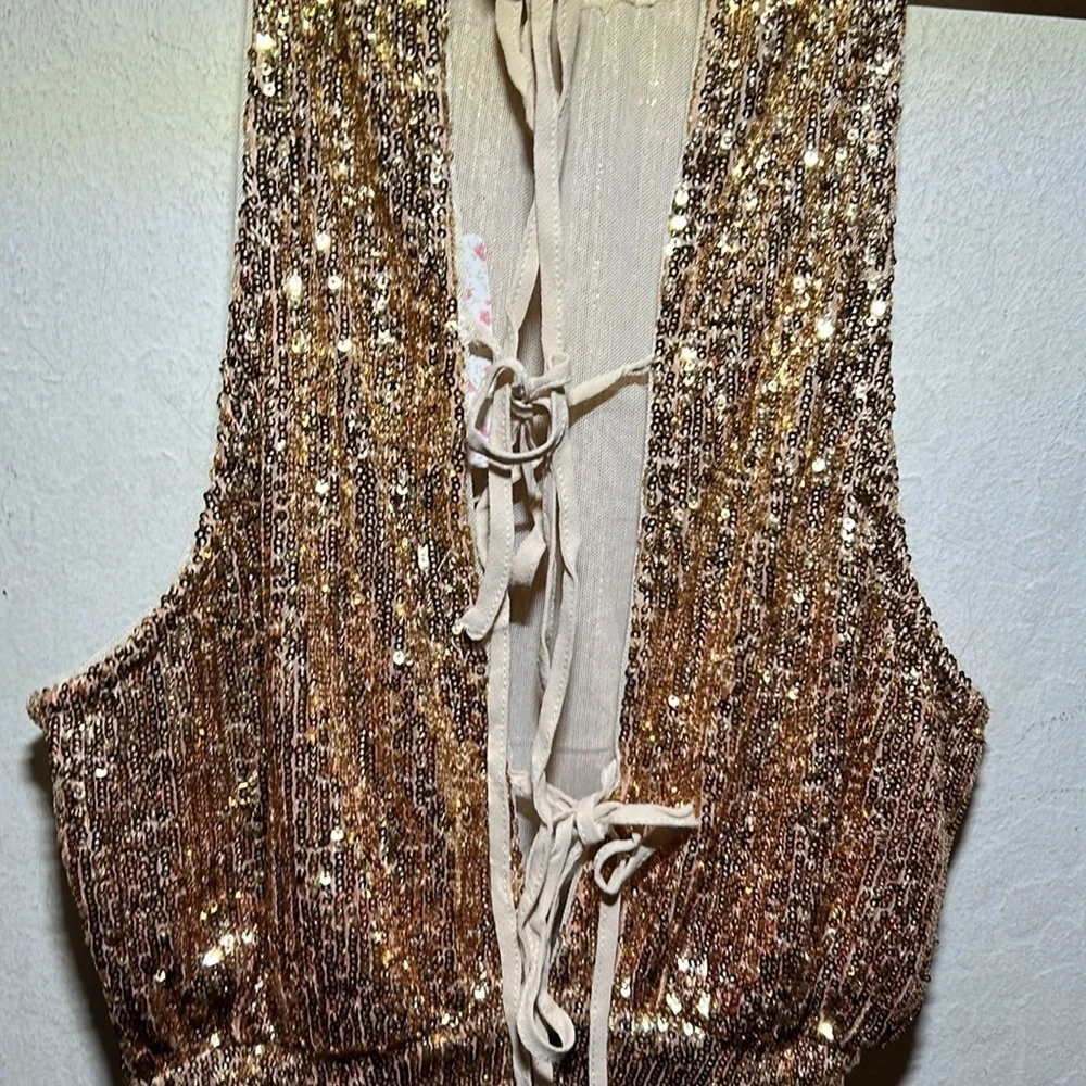 Free People Gold Sleeveless Halter Sequin Top Size XS NWT